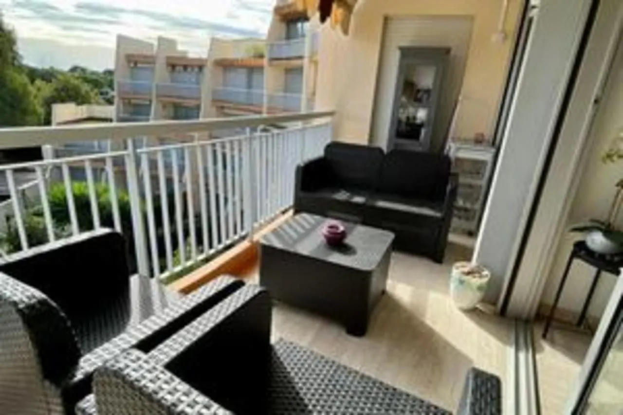 Cosy Family Nest With Balcony And Shared Pool Apartment Mandelieu-la-Napoule 0*,  France