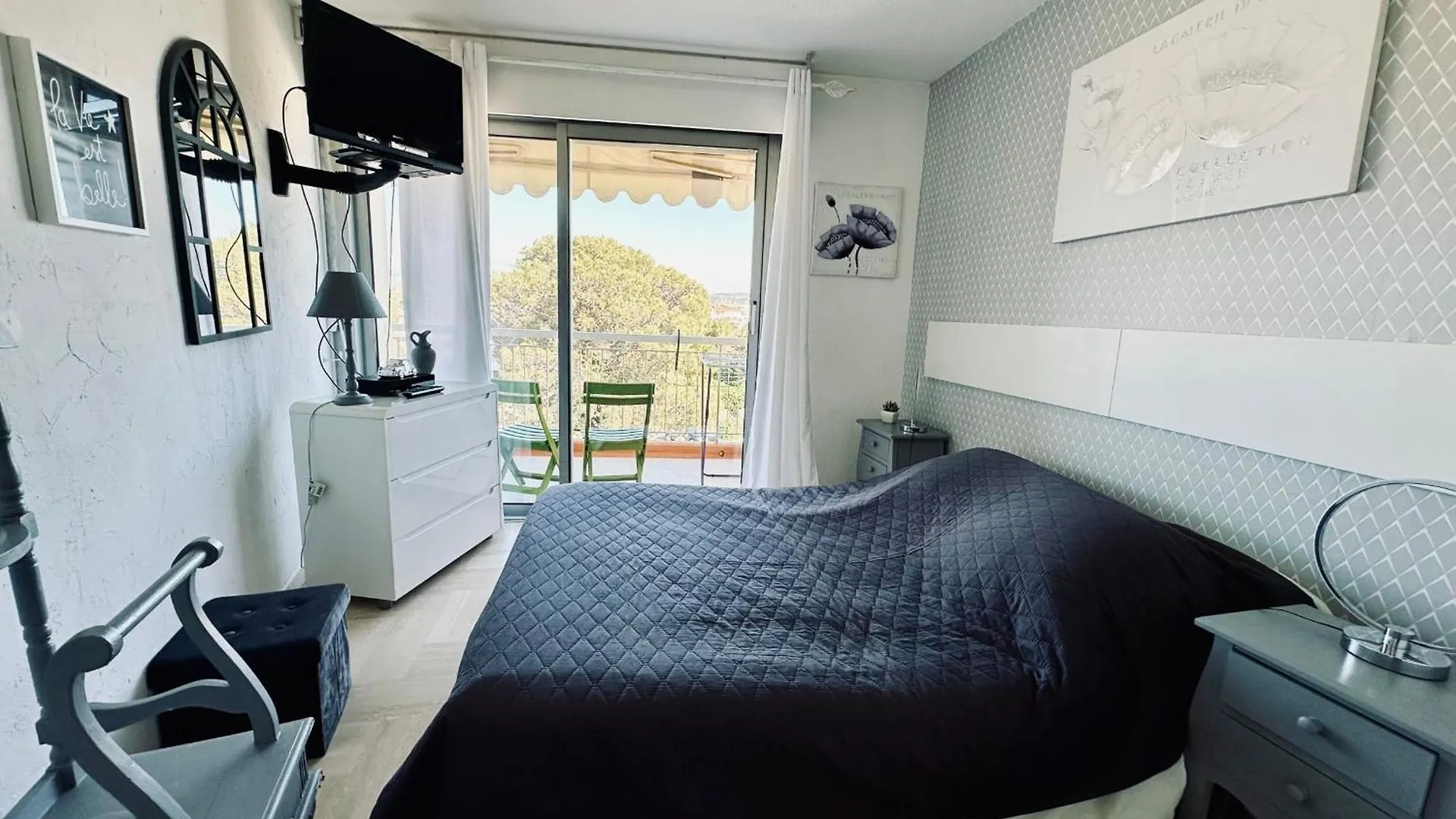 Cosy Family Nest With Balcony And Shared Pool Apartment Mandelieu-la-Napoule